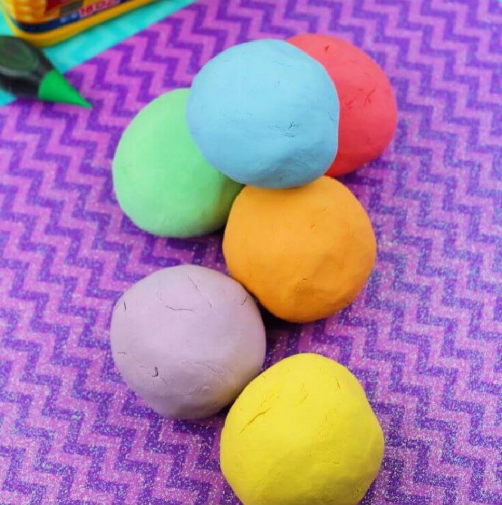 3 Ingredient Soft Playdough Recipe