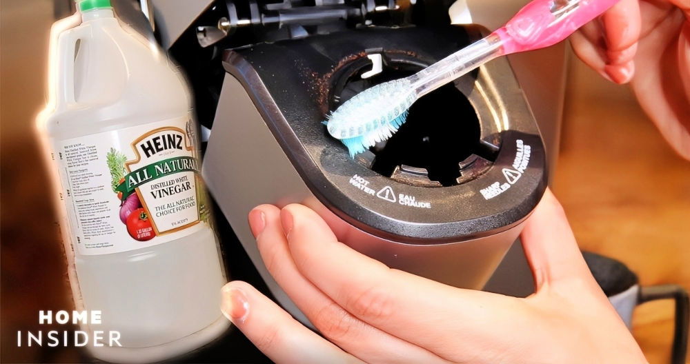 cleaing a keurig coffee maker at home