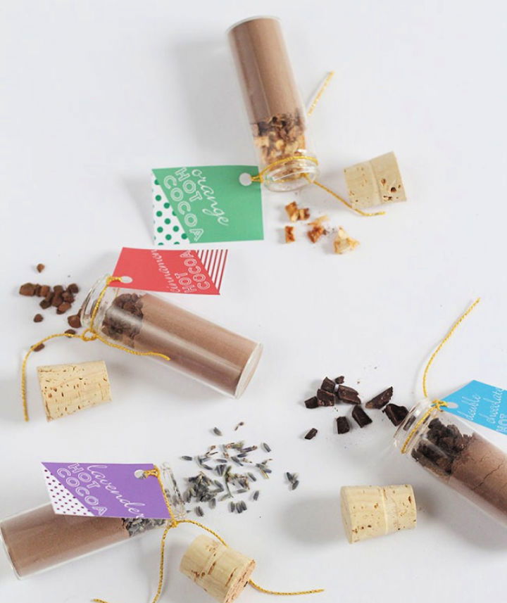 Make Your Own Hot Cocoa Favor