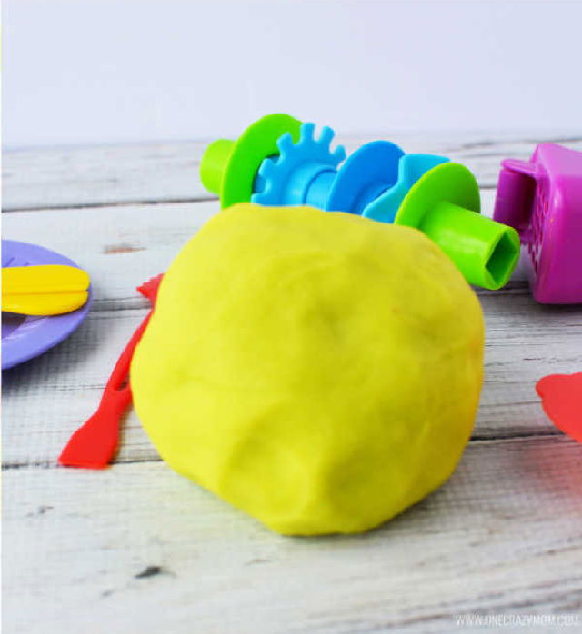 Quick and Easy DIY Playdough in 15 Minutes