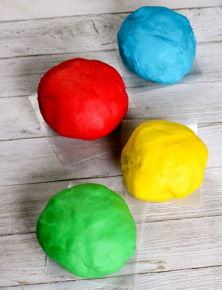Soft and Smooth Playdough Recipe