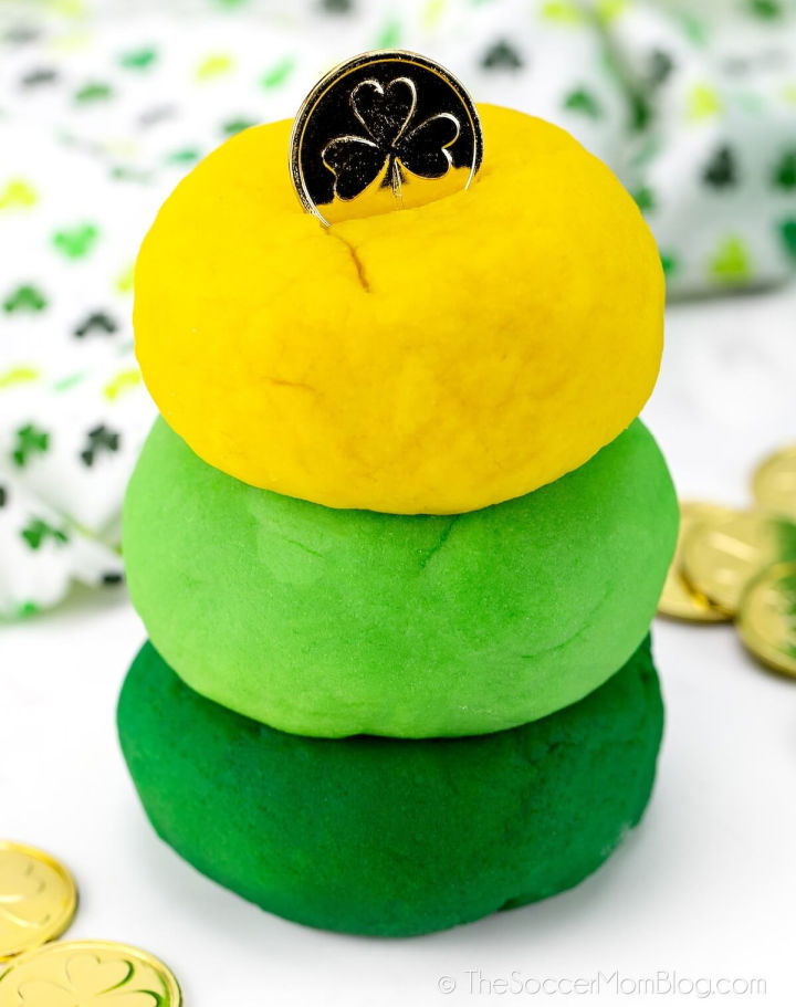  St. Patrick’s Day Play Dough Recipe